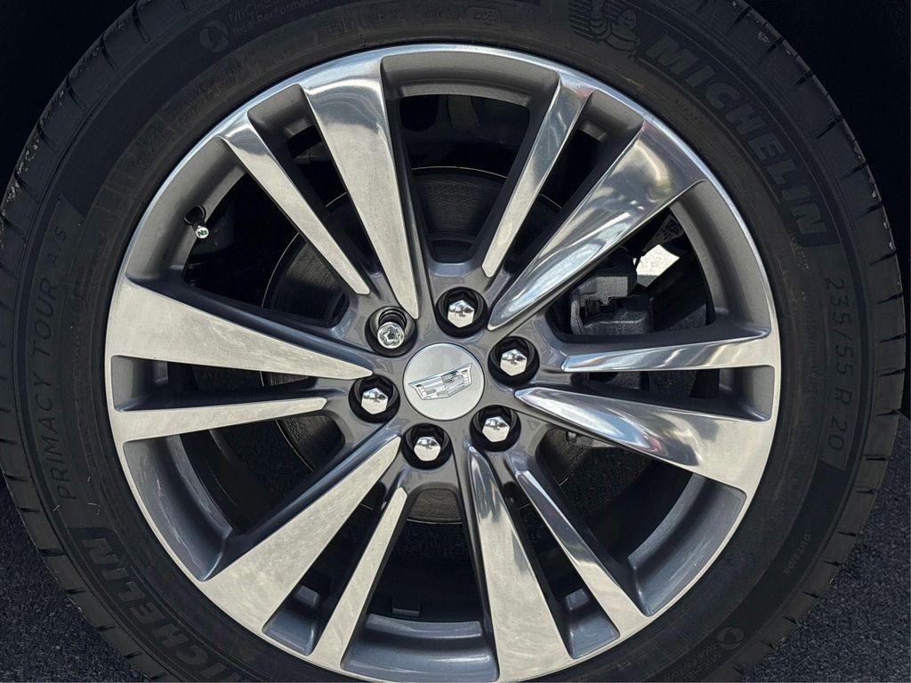 new 2025 Cadillac XT6 car, priced at $70,215