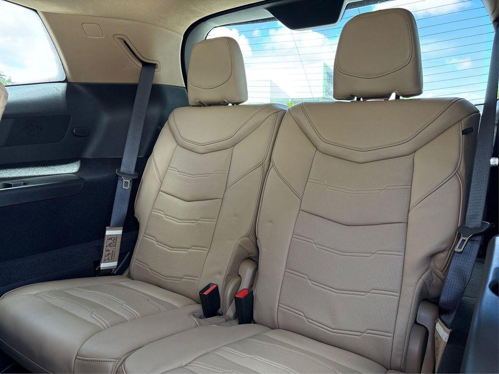 new 2025 Cadillac XT6 car, priced at $70,215