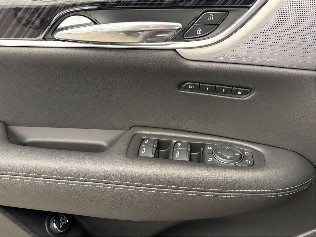 new 2025 Cadillac XT6 car