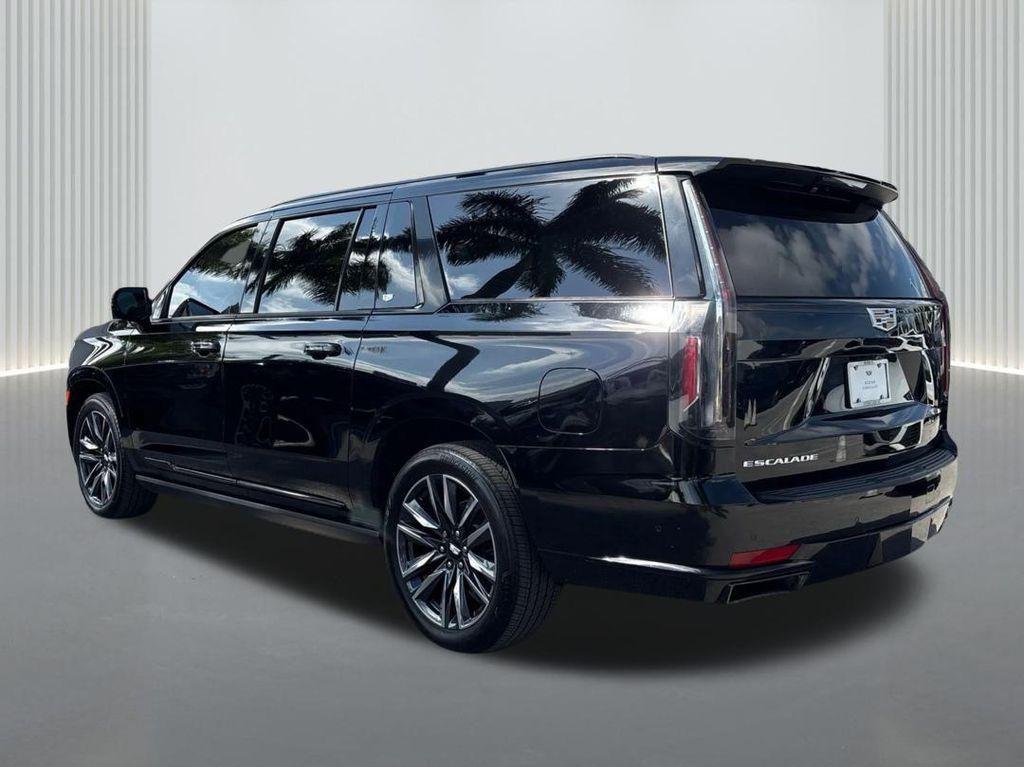 used 2021 Cadillac Escalade ESV car, priced at $67,694