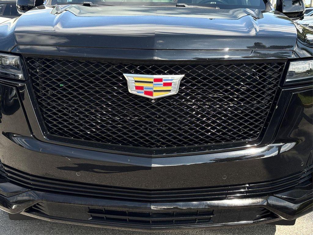 used 2021 Cadillac Escalade ESV car, priced at $67,694