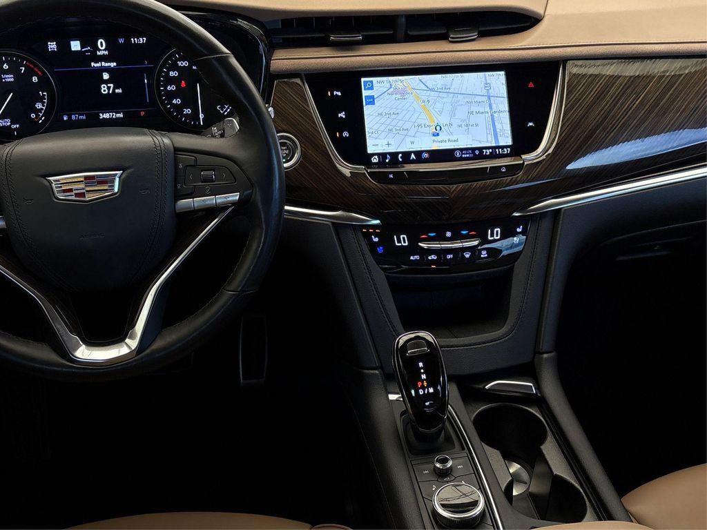 used 2023 Cadillac XT6 car, priced at $39,995