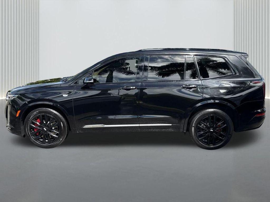 used 2023 Cadillac XT6 car, priced at $39,995