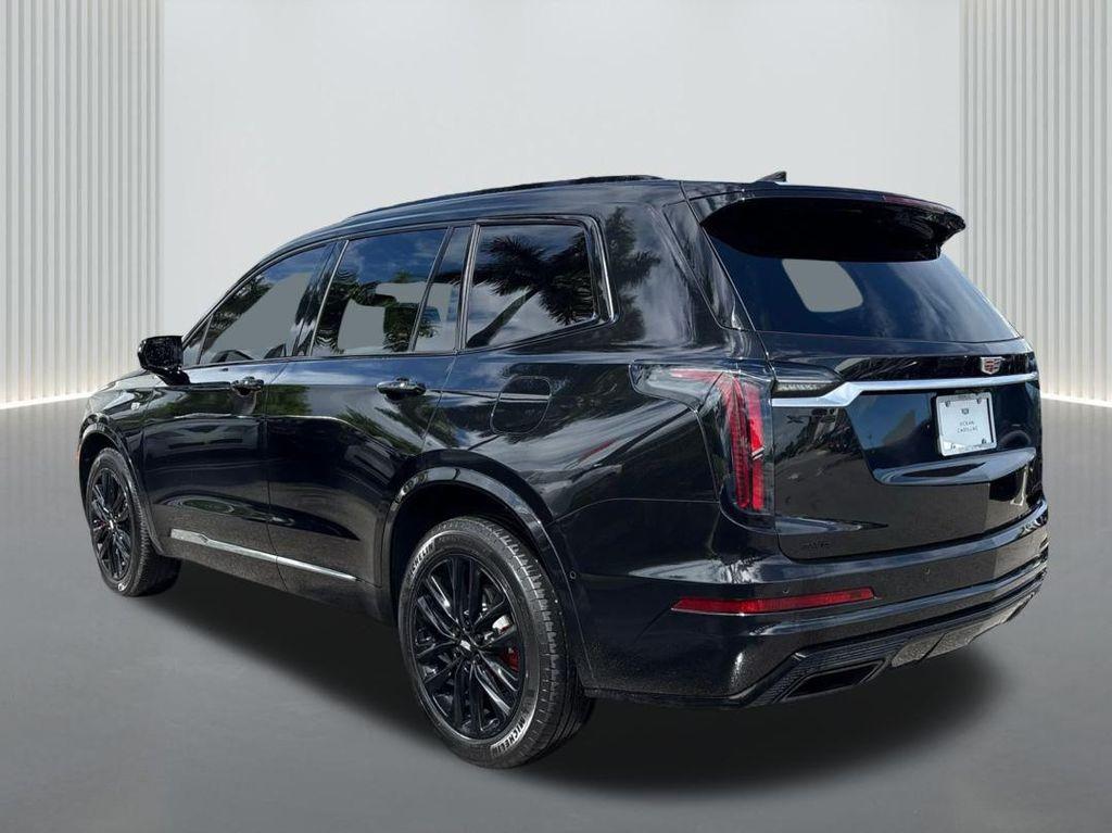 used 2023 Cadillac XT6 car, priced at $39,995