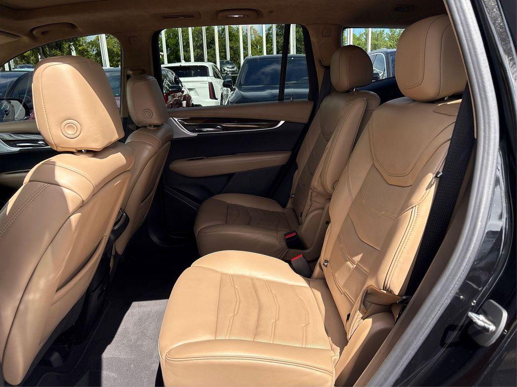 used 2023 Cadillac XT6 car, priced at $39,995