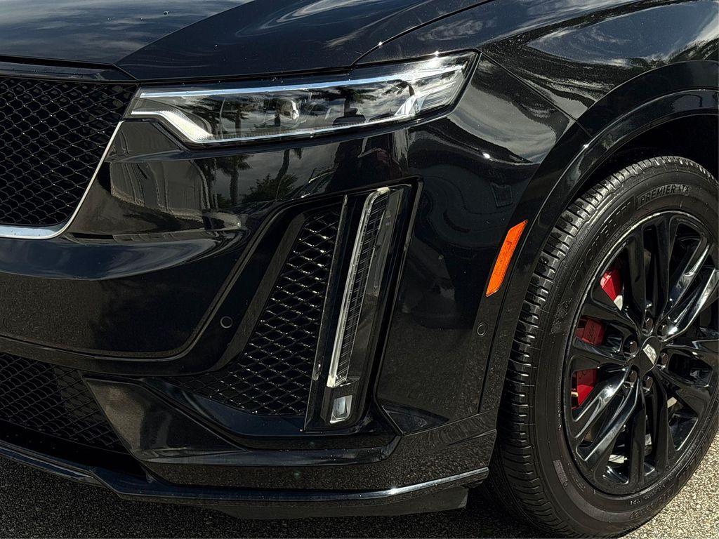 used 2023 Cadillac XT6 car, priced at $39,995