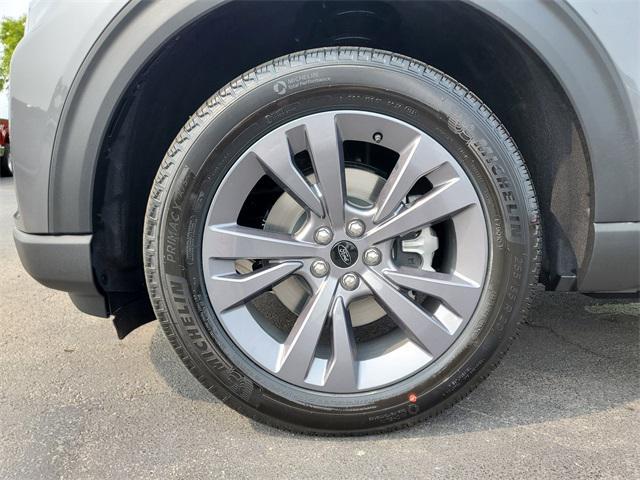new 2025 Ford Explorer car, priced at $46,202