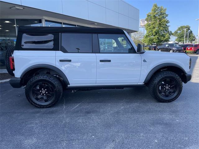 new 2024 Ford Bronco car, priced at $44,586