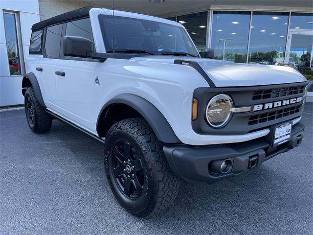 new 2024 Ford Bronco car, priced at $44,586