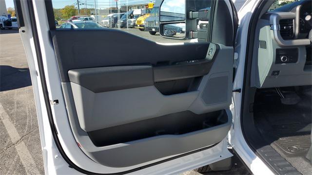 new 2026 Ford F-450 car, priced at $61,367