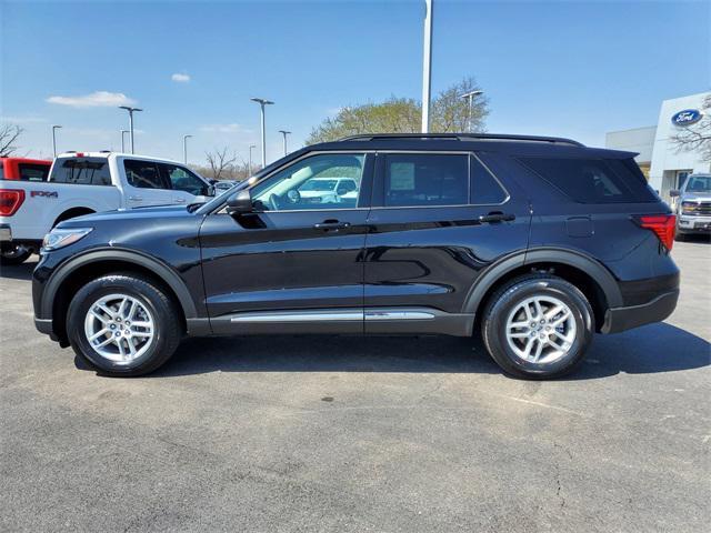 new 2025 Ford Explorer car, priced at $40,426