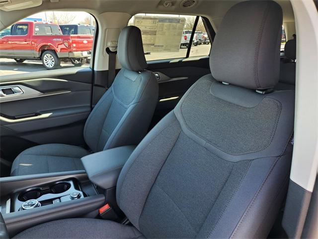 new 2025 Ford Explorer car, priced at $40,426