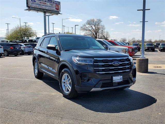 new 2025 Ford Explorer car, priced at $40,426