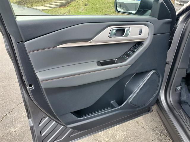 new 2025 Ford Explorer car, priced at $44,693