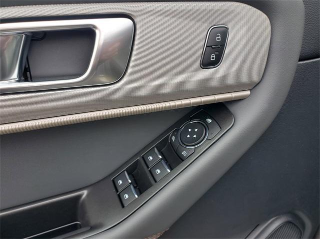 new 2025 Ford Explorer car, priced at $44,693