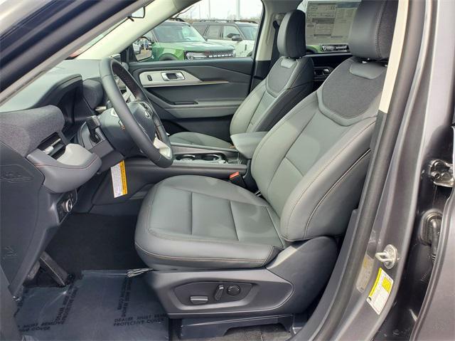 new 2025 Ford Explorer car, priced at $44,693