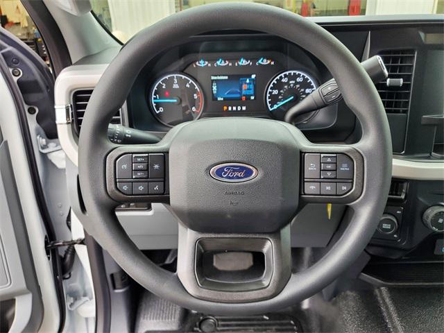 new 2025 Ford F-450 car, priced at $62,275