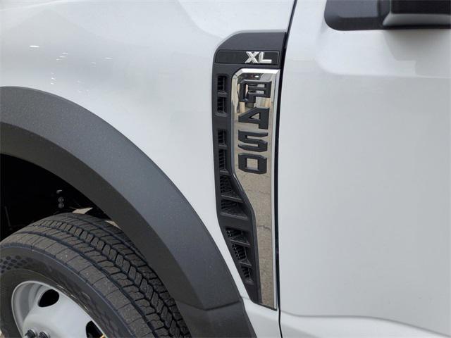 new 2025 Ford F-450 car, priced at $62,275