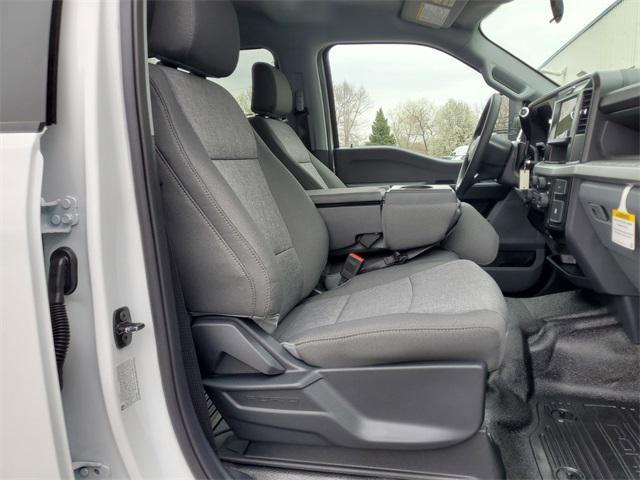 new 2025 Ford F-450 car, priced at $62,275