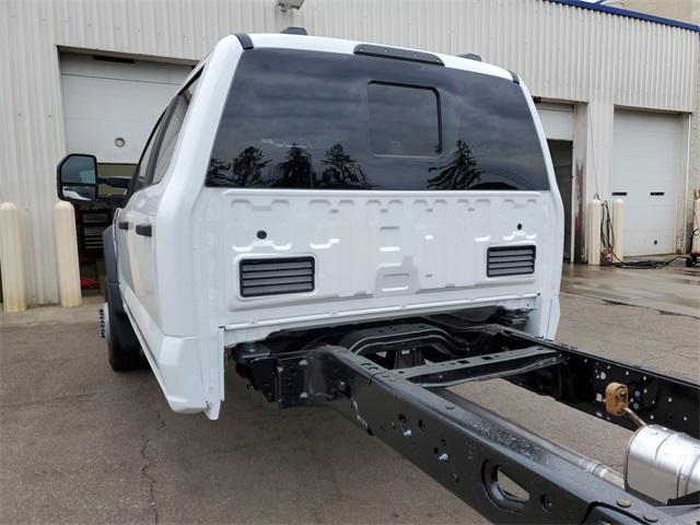 new 2025 Ford F-450 car, priced at $62,275
