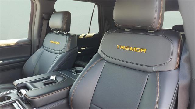 new 2025 Ford Expedition car, priced at $81,360