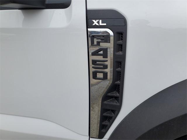 new 2025 Ford F-450 car, priced at $59,279