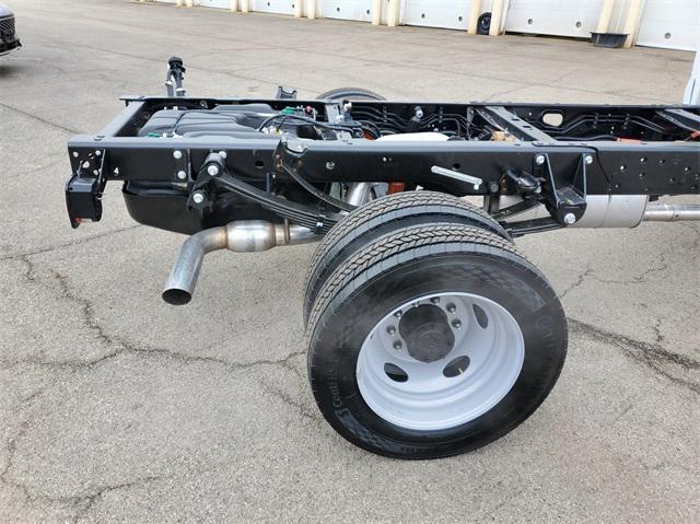 new 2025 Ford F-450 car, priced at $59,279