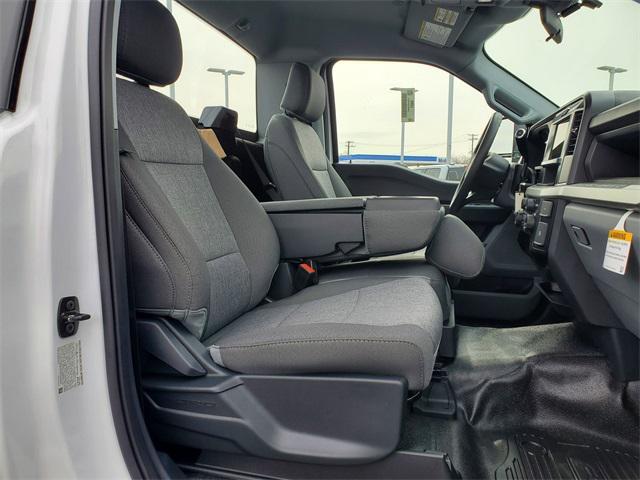 new 2025 Ford F-450 car, priced at $56,003