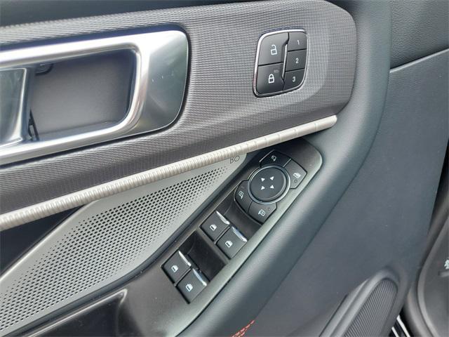 new 2025 Ford Explorer car, priced at $61,220