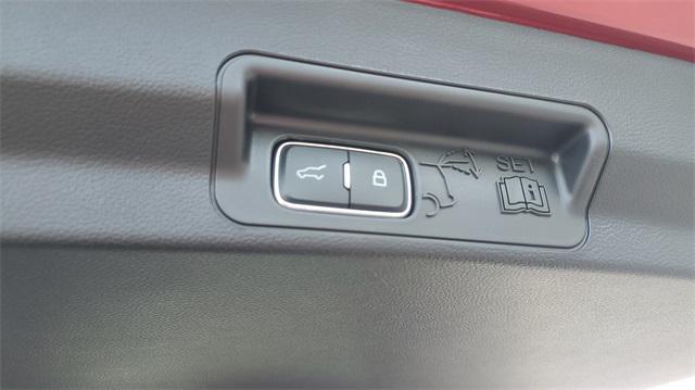 new 2025 Ford Explorer car, priced at $58,541