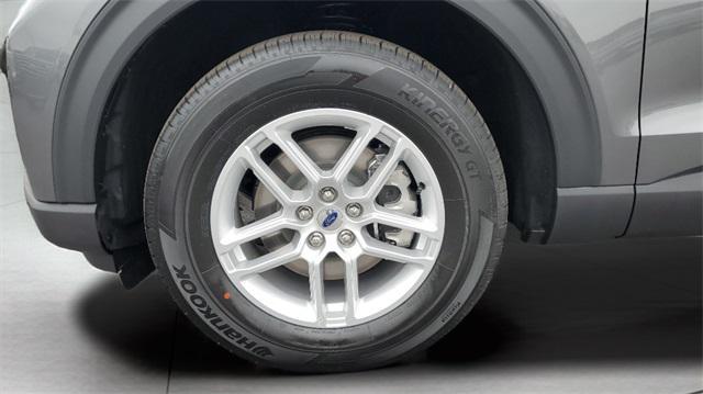 new 2026 Ford Explorer car, priced at $42,692