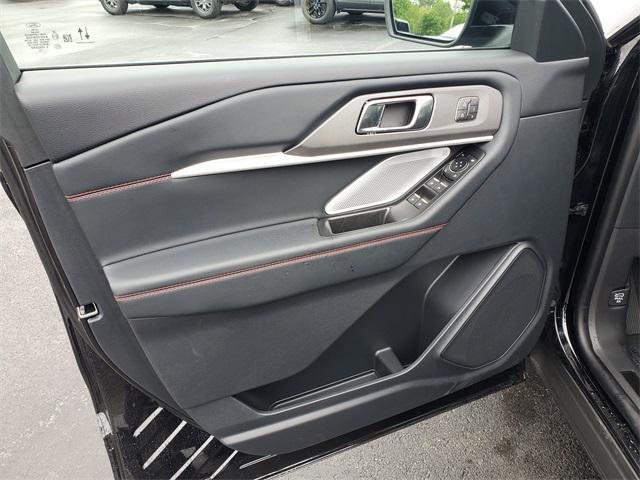 new 2025 Ford Explorer car, priced at $61,300