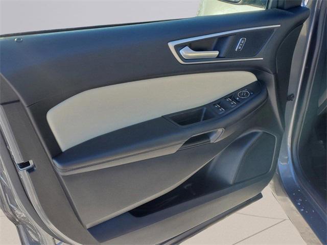 used 2024 Ford Edge car, priced at $29,497
