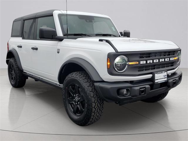 new 2025 Ford Bronco car, priced at $48,832