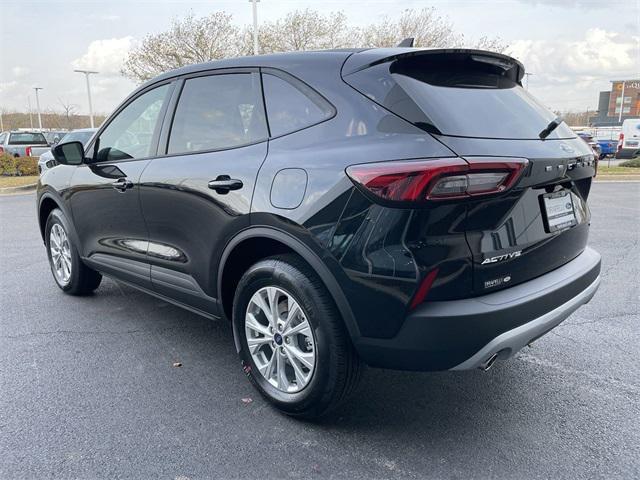 new 2025 Ford Escape car, priced at $29,890