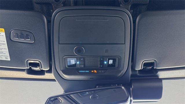 new 2025 Ford Bronco car, priced at $51,952