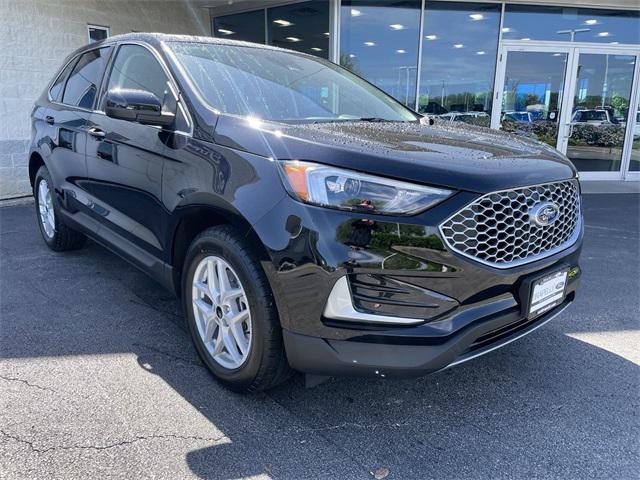 new 2024 Ford Edge car, priced at $33,781