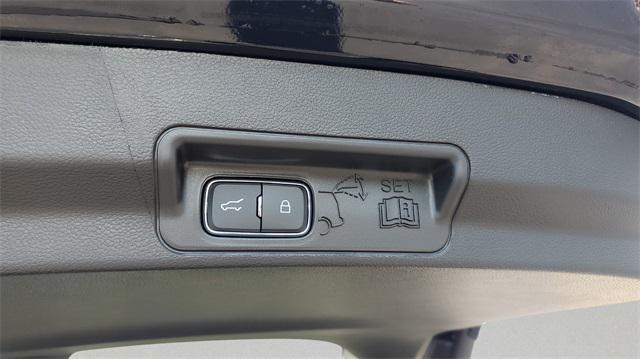 new 2025 Ford Explorer car, priced at $45,729