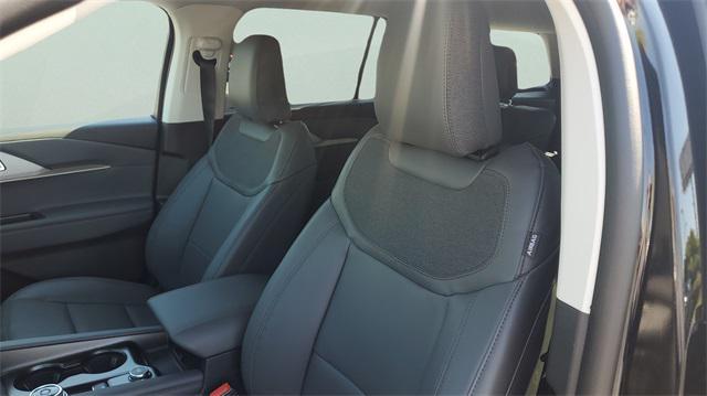 new 2025 Ford Explorer car, priced at $45,729