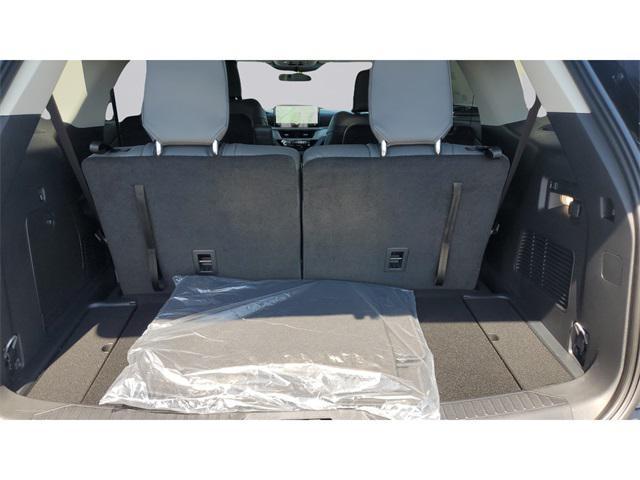 new 2025 Ford Explorer car, priced at $45,729