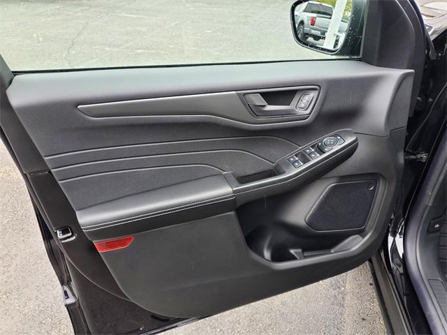 new 2025 Ford Escape car, priced at $29,958