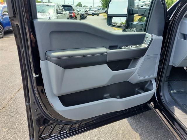 new 2025 Ford F-250 car, priced at $55,266