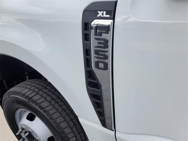new 2025 Ford F-350 car, priced at $61,505