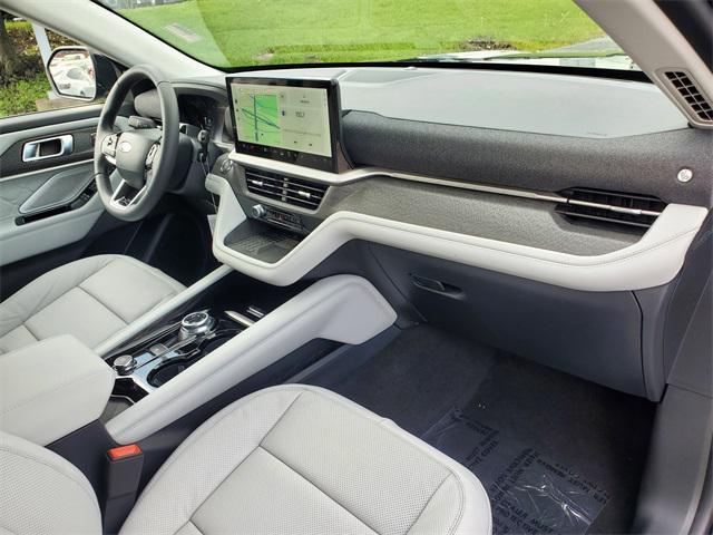 new 2025 Ford Explorer car, priced at $56,225