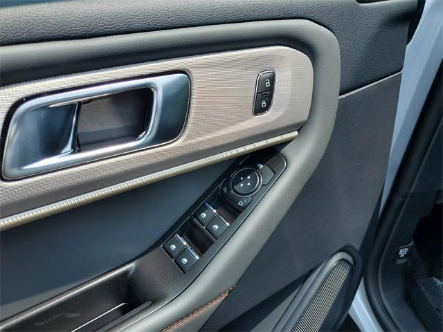 new 2025 Ford Explorer car, priced at $46,202