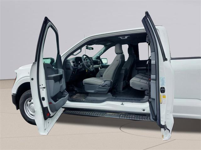new 2025 Ford F-150 car, priced at $45,110