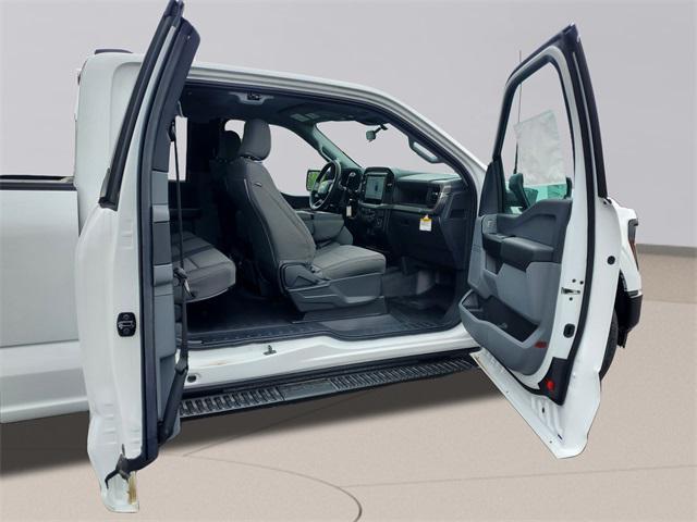 new 2025 Ford F-150 car, priced at $44,610