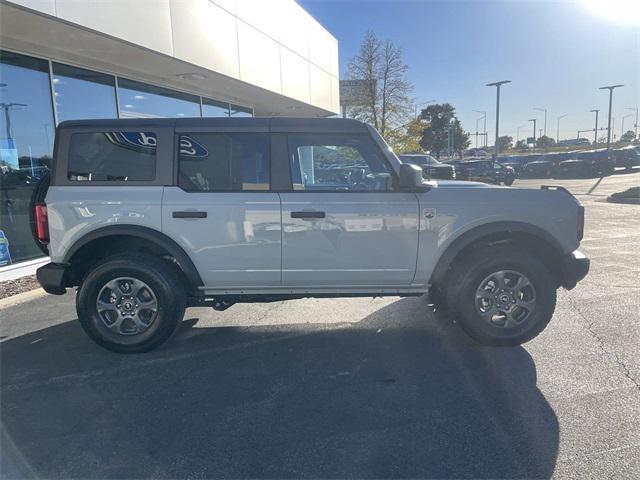 new 2024 Ford Bronco car, priced at $45,426