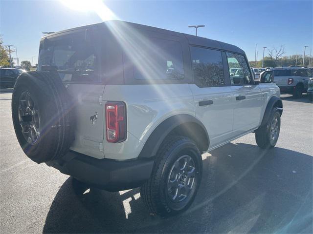 new 2024 Ford Bronco car, priced at $45,426