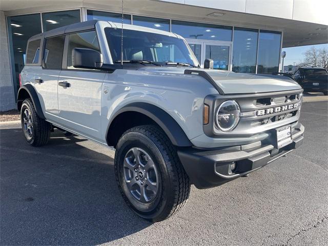 new 2024 Ford Bronco car, priced at $45,426